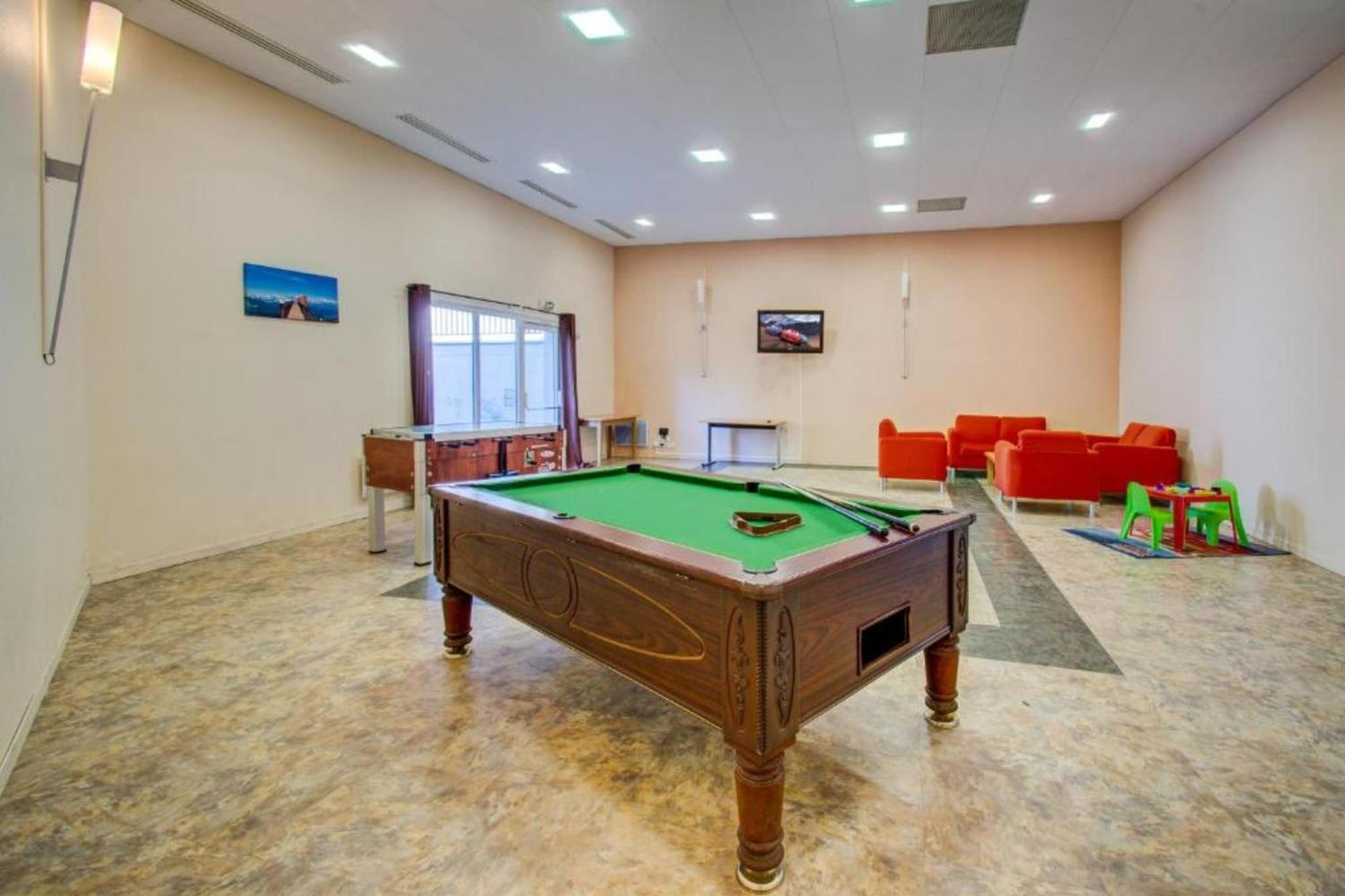 Studio 2 Pers Avec Acces Piscine Et Sauna Ле-Дезерт Экстерьер фото